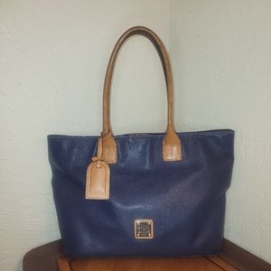 Dooney & Bourke shoulder bag